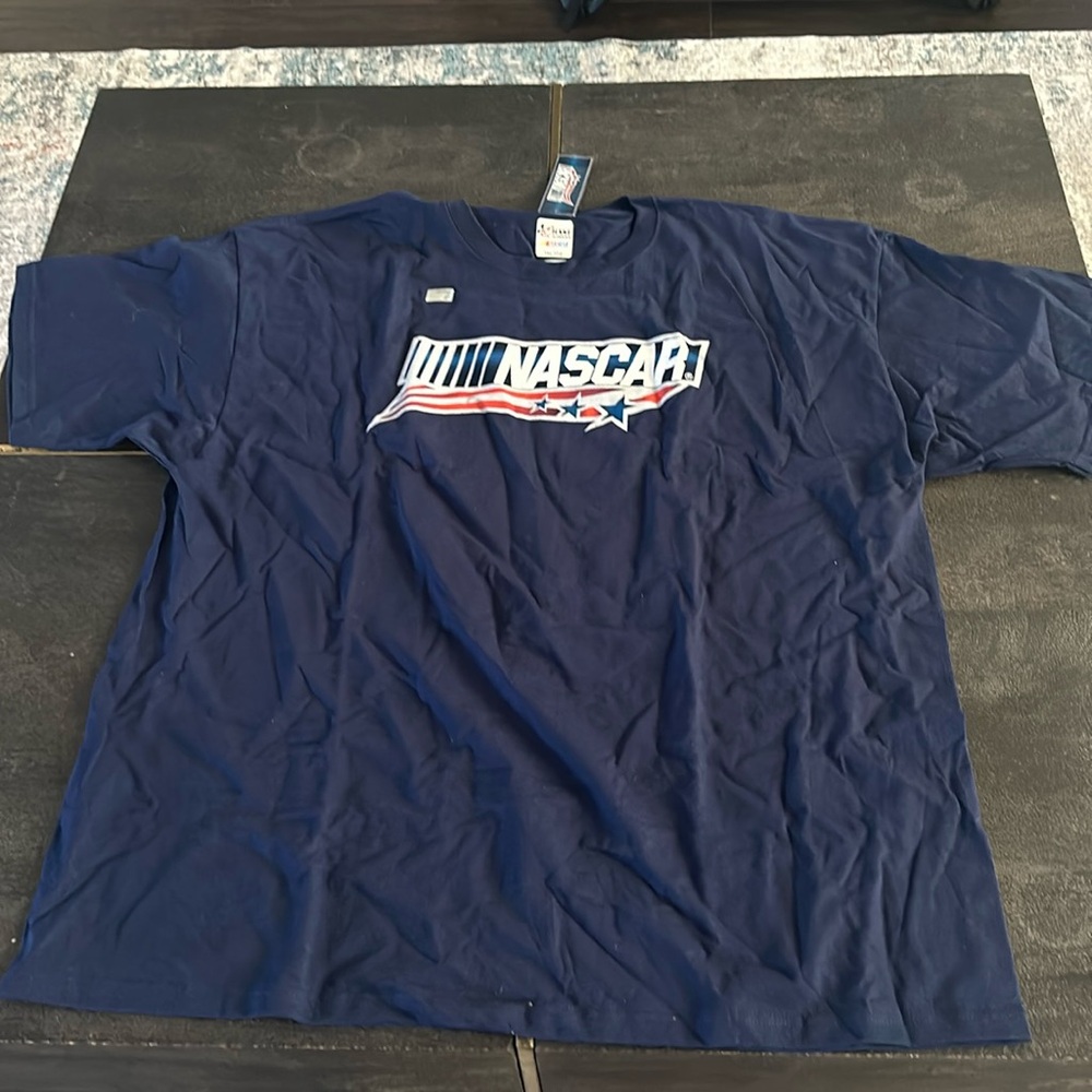 3xl NASCAR shirt